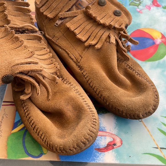 Minnetonka double fringe side zip boots - Picture 7 of 8